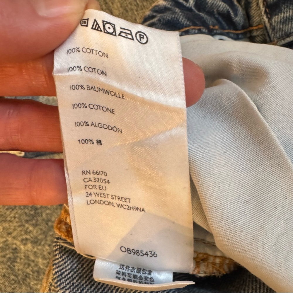 We The Free Distressed High Rise Straight Leg Jeans. Size 31 - Picture 9 of 13